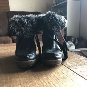 Black wedge booties with fur